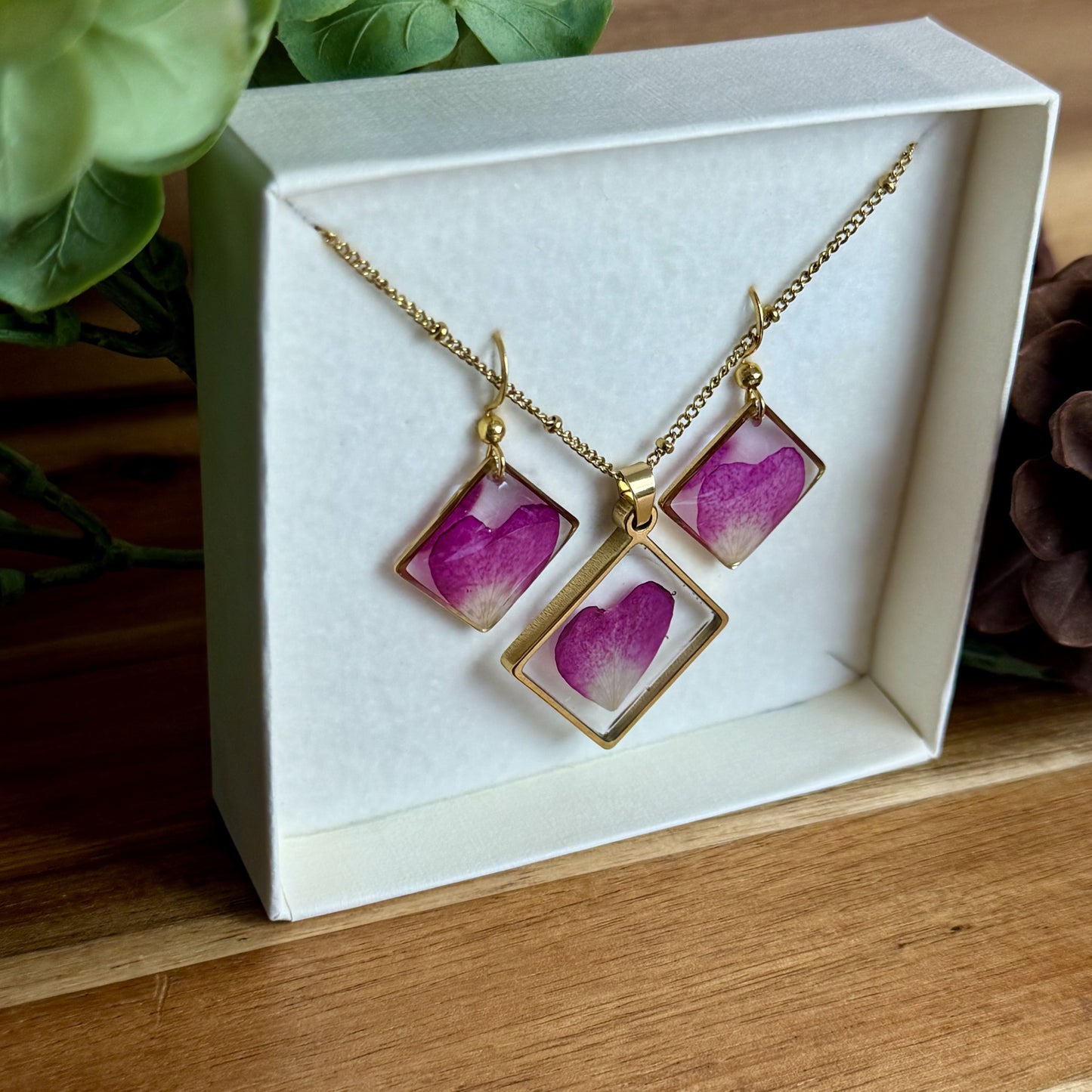 Pétala Rosa Conjunto | Ouro | Colar e Brincos